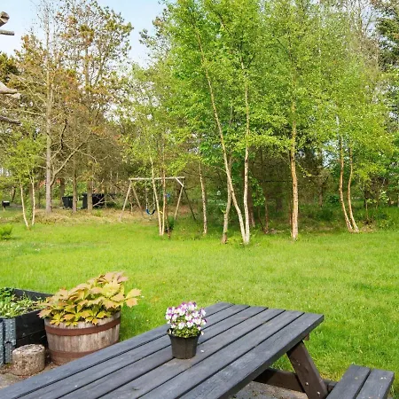 Luring Holiday Home In Ringk Bing With Terrace * Norby (Ringkobing-Skjern)
